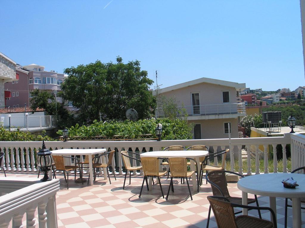 Guest House Dena Dobra Voda Exterior foto